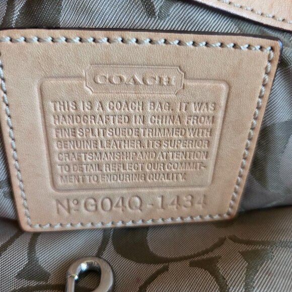 VGUC Coach Ltd Edition Large Wave Multi Color Suede Gallery Tote #1434 - Picture 16 of 16